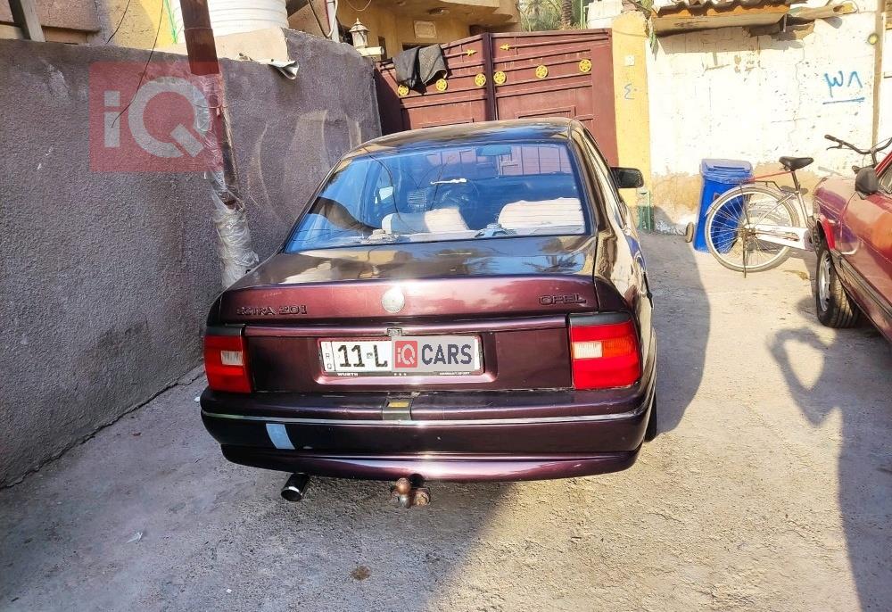 اوبل فيكترا